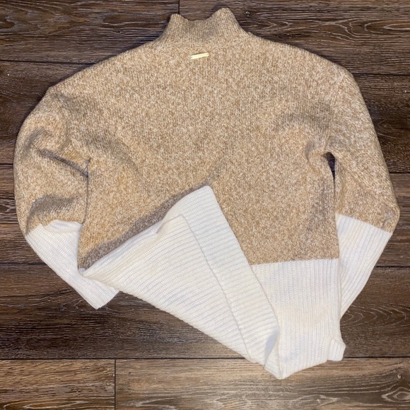 •NEW!• Michael Kors two tone sweater - Picture 2 of 11